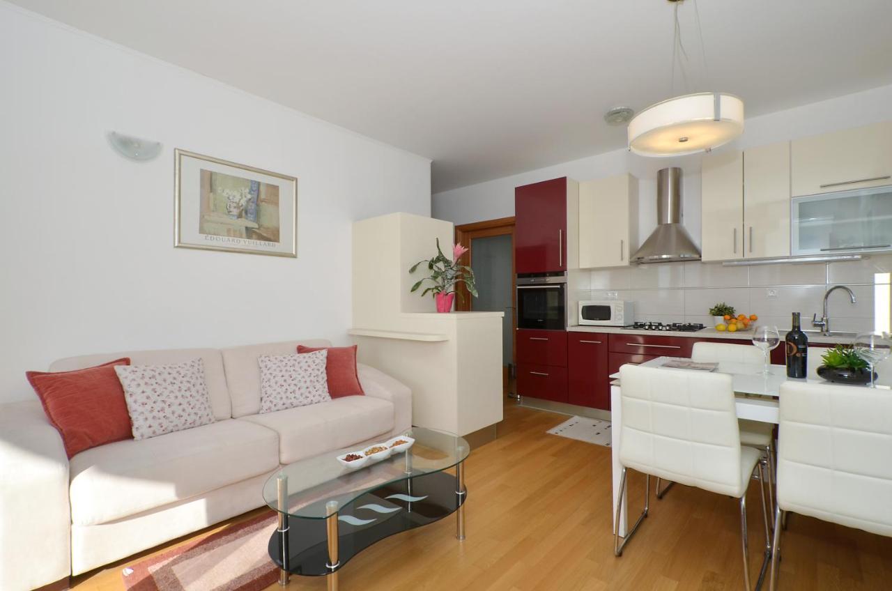 Apartmani Adela Солин Экстерьер фото