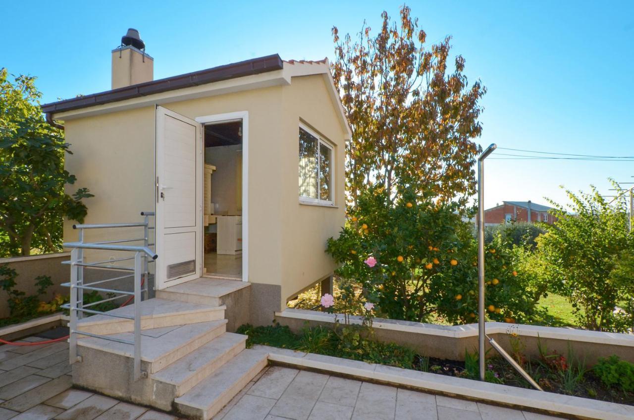 Apartmani Adela Солин Экстерьер фото