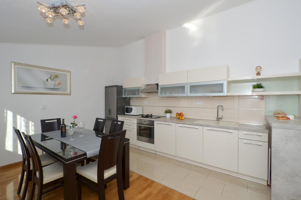 Apartmani Adela Солин Экстерьер фото