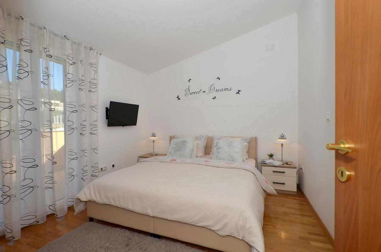 Apartmani Adela Солин Экстерьер фото