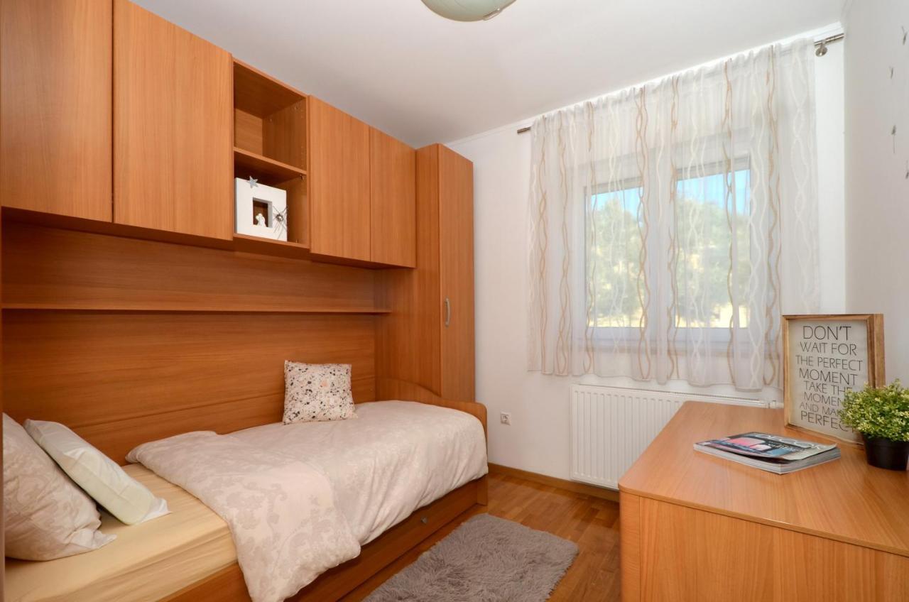 Apartmani Adela Солин Экстерьер фото