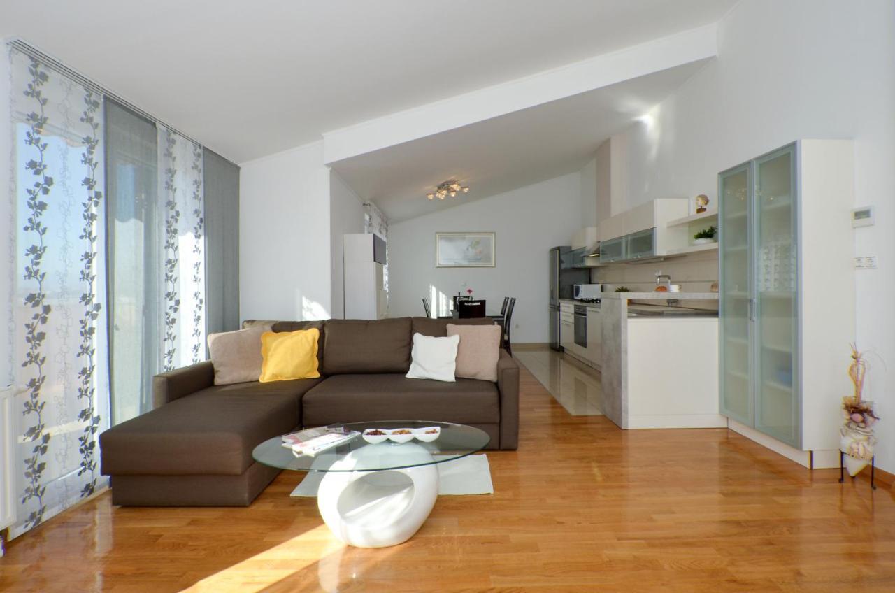 Apartmani Adela Солин Экстерьер фото